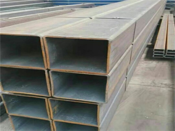 福海Q355B<font style='color:red'>无缝方管</font>大厂出货